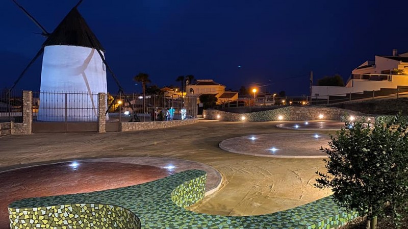 <span style='color:#780948'>ARCHIVED</span> - Rojales restores historic windmill and creates attractive garden area