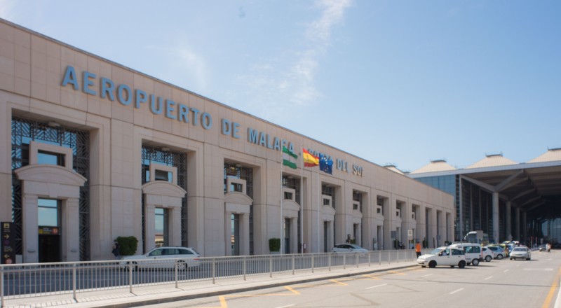 <span style='color:#780948'>ARCHIVED</span> - Andalusia receives 700,000 passengers from international airports in September