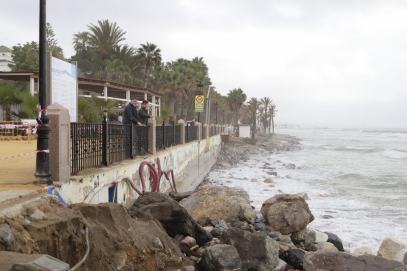 <span style='color:#780948'>ARCHIVED</span> - Marbella promenade receives emergency 450,000-euro facelift after storm damage