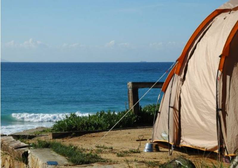 5 of the best beach-side campsites in Cadiz