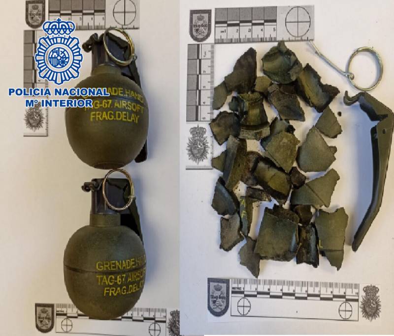 <span style='color:#780948'>ARCHIVED</span> - Live anti-tank land mine on Almeria beach among 4 dangerous explosives found already this summer