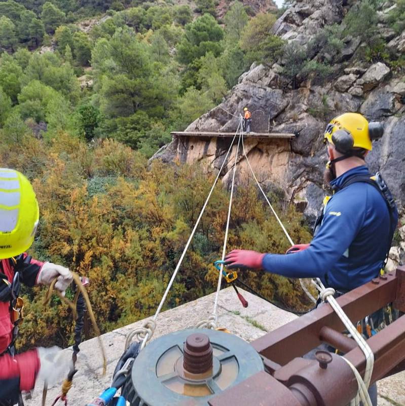 <span style='color:#780948'>ARCHIVED</span> - Malaga hiking trail Caminito del Rey to reopen after a three-day closure due to landslides