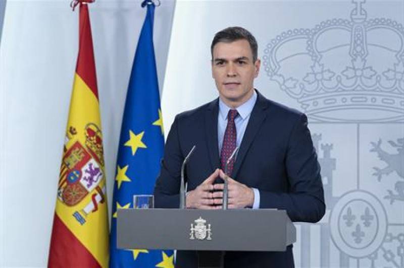 <span style='color:#780948'>ARCHIVED</span> - Spain unveils plans for controversial new gender parity law
