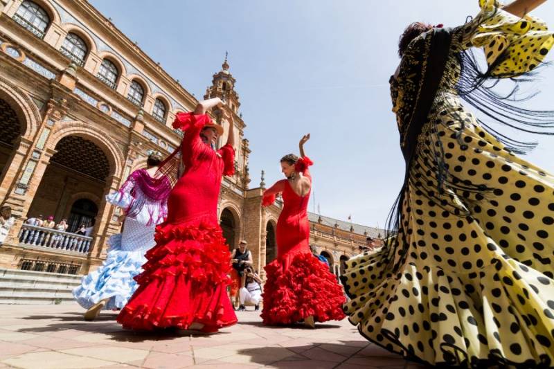 <span style='color:#780948'>ARCHIVED</span> - April 23-29 Feria de Abril Seville April Fair 2023