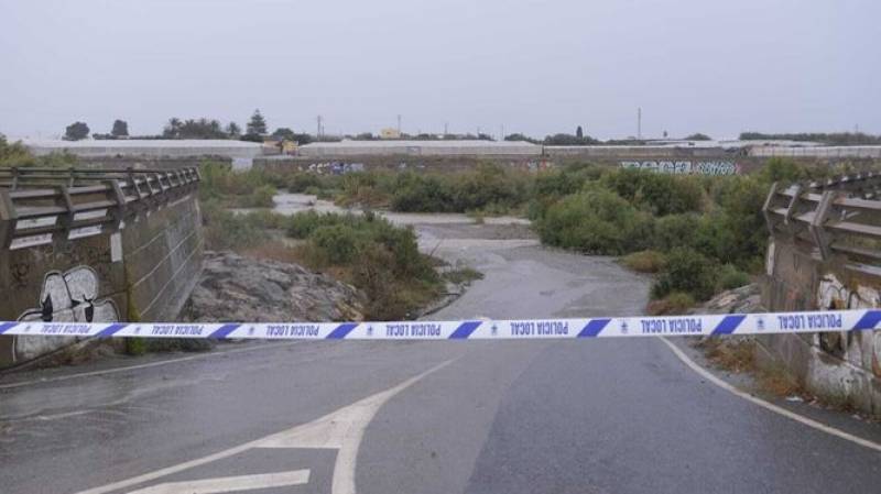 Heavy rain and thunderstorms cause damage and destruction in Almeria