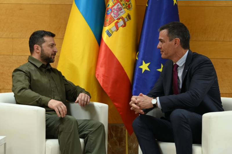 Zelenskiy arrives in Spain for European Community Political Summit