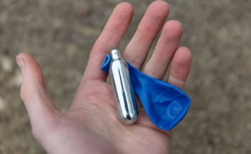 Irish teens caught selling laughing gas to other tourists in Spain