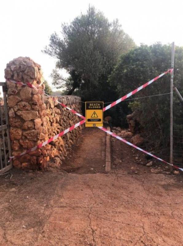 Radical anti-tourist group erects fake beach closed signs in Mallorca