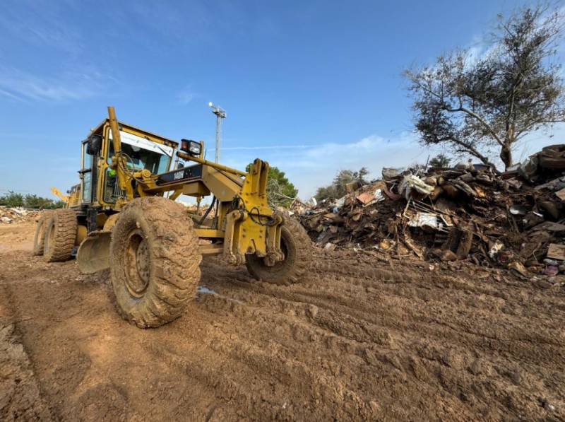 Driving and travel news: Valencia reopens key roads after devastating storm damage