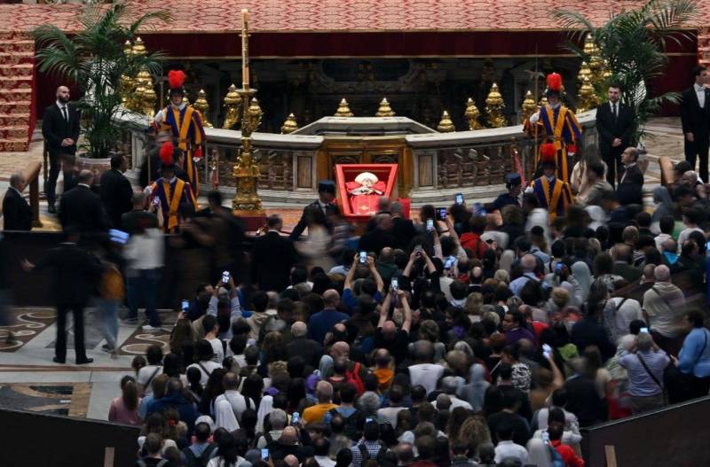 Spanish News Today Editors Roundup Weekly Bulletin Apr 25