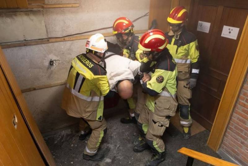 Death toll from Spanish blackout climbs to five