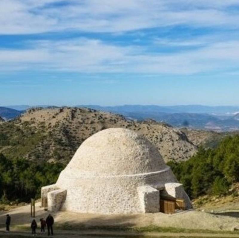 June 15 Guided visit to the snow wells of Sierra Espuña
