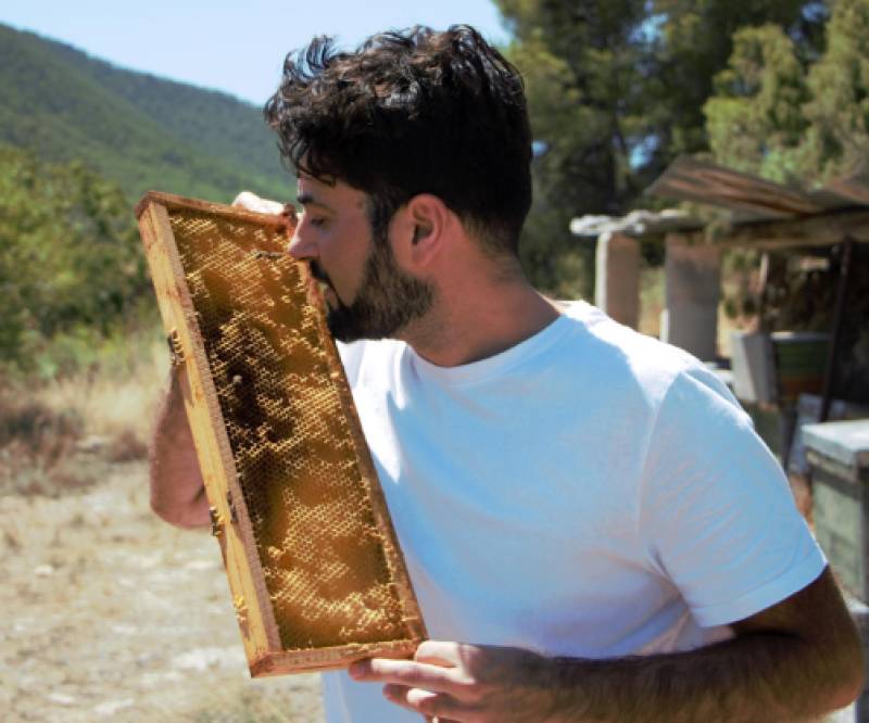 Guatazales in Bullas: Where regenerative farming brings the ancient River of Honey back to life
