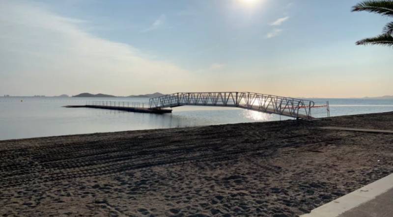 Floating pontoons planned for Los Nietos, Playa Honda and other Mar Menor beaches
