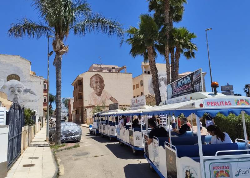 May 23 Free evening safari tour of Los Alcazares urban art 