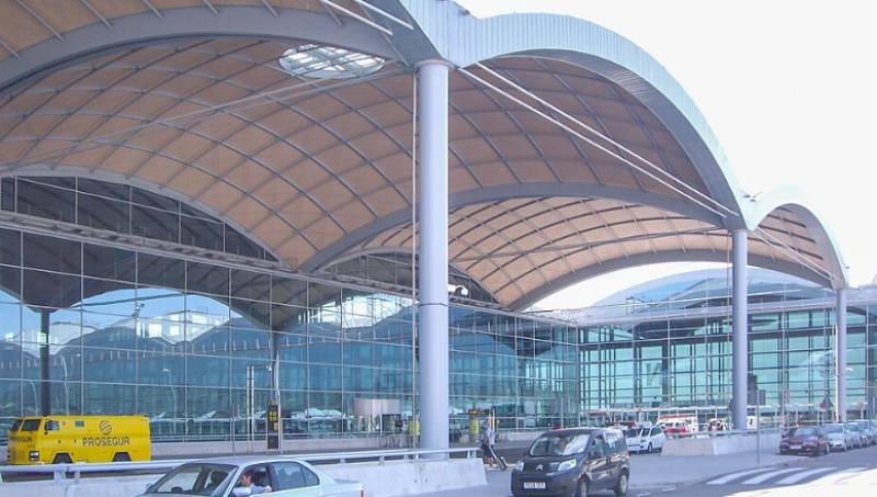 British tourists are leading the way as Alicante-Elche airport heads for a record year